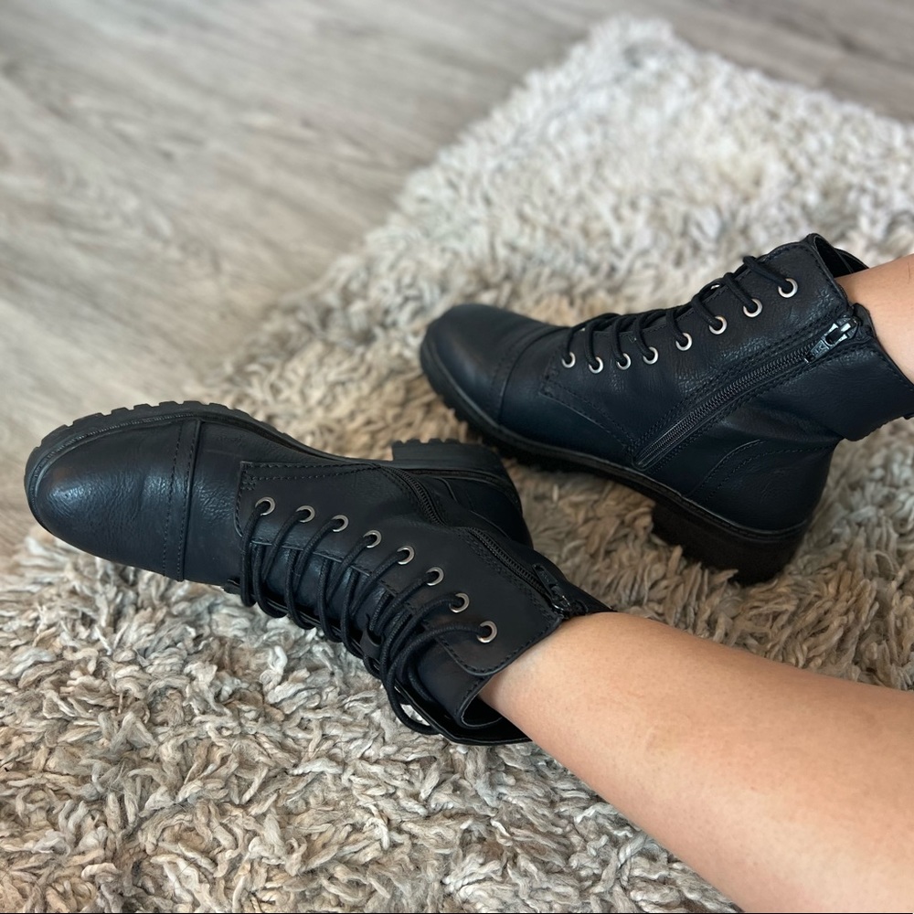 Essential Combat Boots - Black